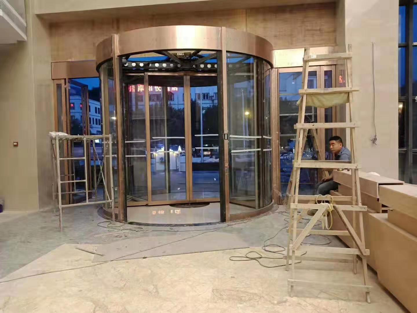 充电桩膜结构